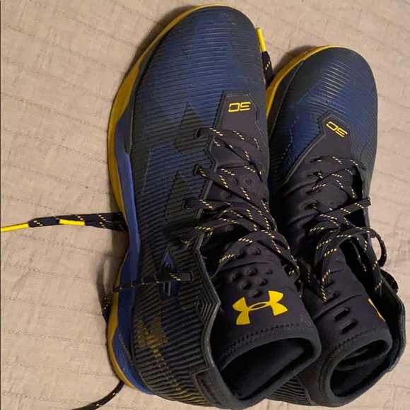 Steph curry shoes - Picture 3 of 3